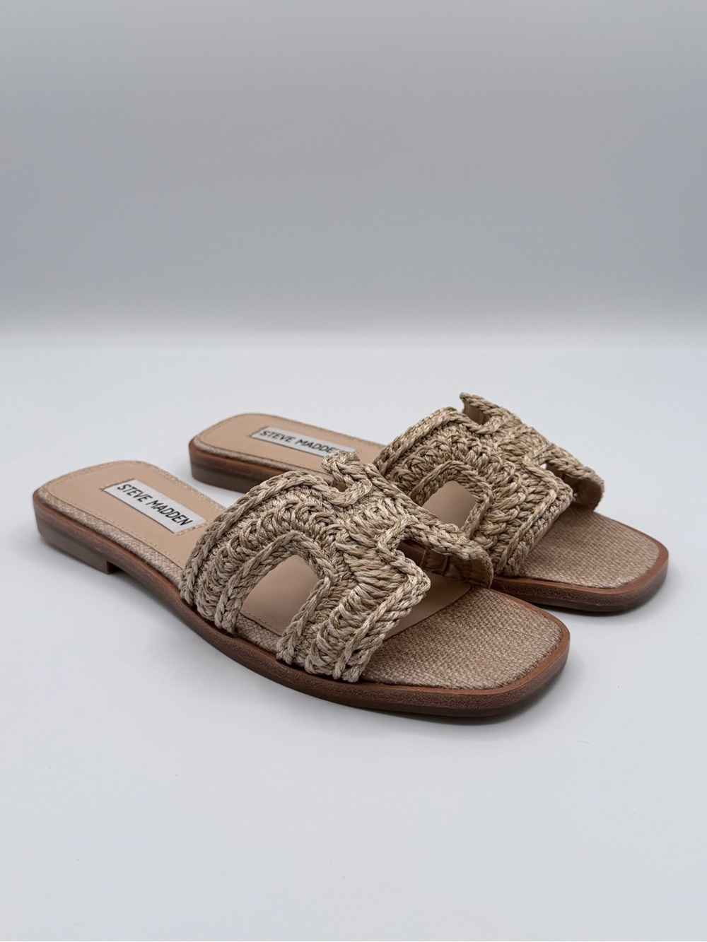 Steve Madden “Hadyn Raffia” slide sandals